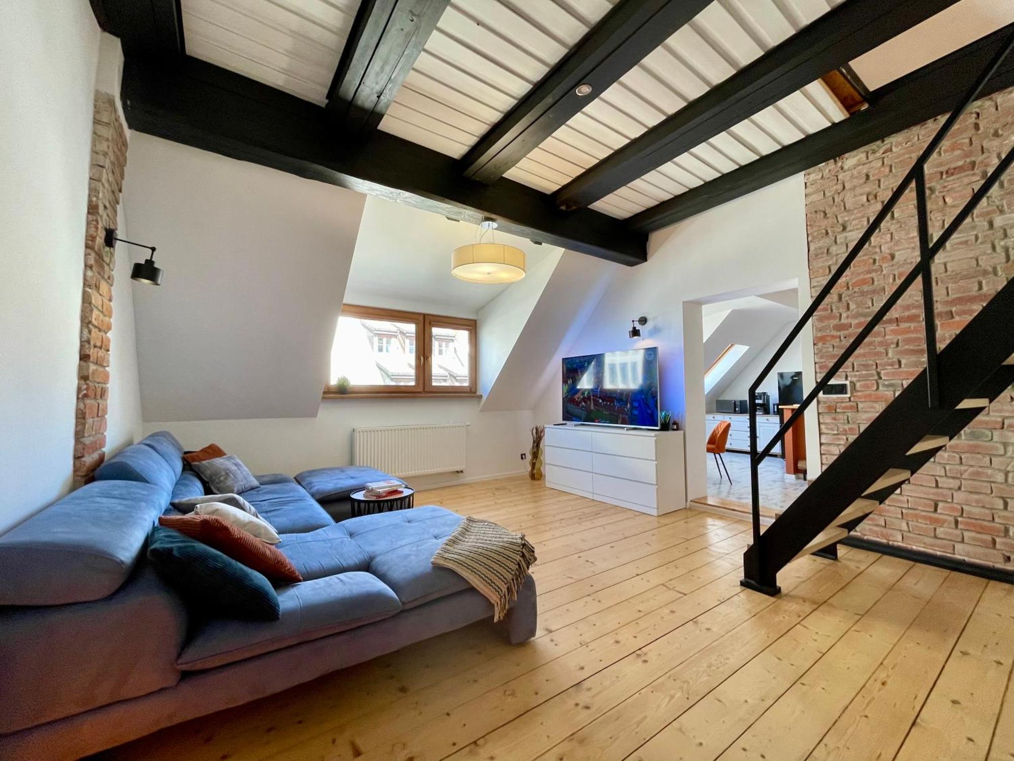 93 M2 Rynek Kino Na Dachu Self Check-in Apartment *