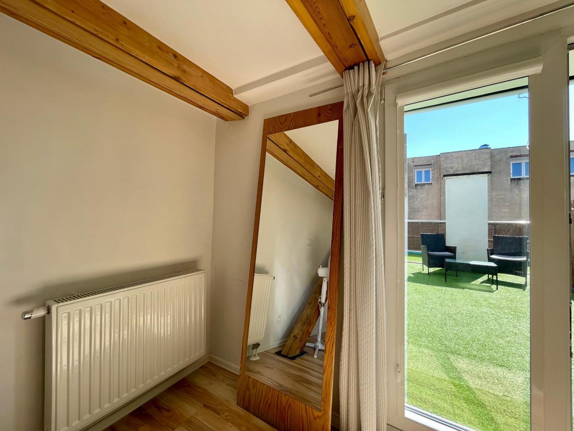93 M2 Rynek Kino Na Dachu Self Check-in Apartment